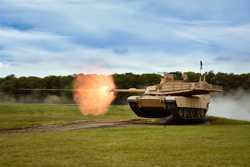 abrams tank